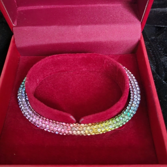Elegant, beautiful rainbow bracelet, all occasion jeweled, Wrap Style rhinestone - Picture 5 of 6